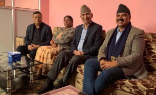 तिलोत्तमाका मेयर, उपमेयर ओली समूहमा