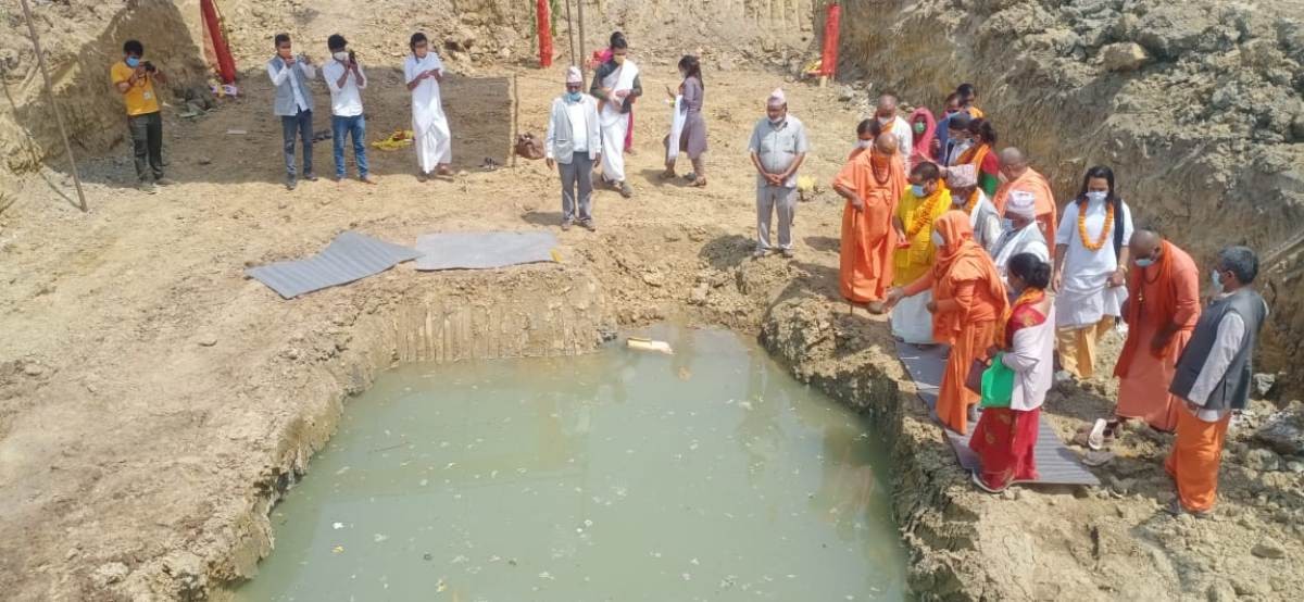 रुपन्देहीको मोक्षधाममा  ६ धाम शिलान्यास, ५ योजनाको उद्घाटन