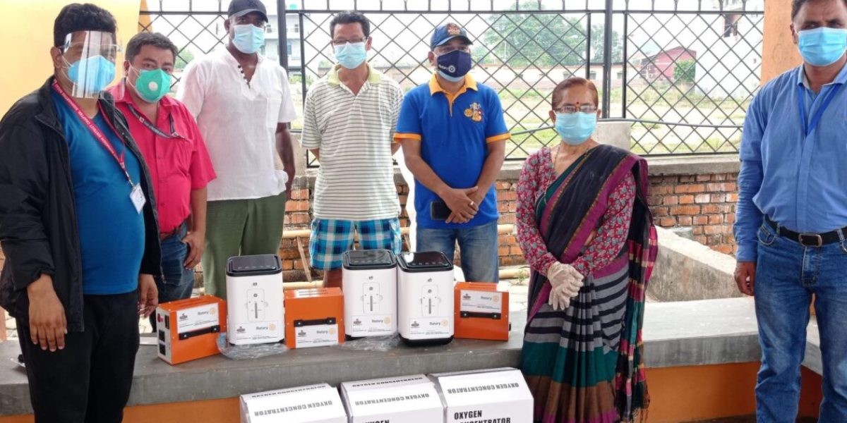 रोटरी भैरहवा द्वारा सिद्धार्थनगरकाे आईसोलेशन सेन्टरलाईअक्सिजन कन्सनट्रेटर प्रदान