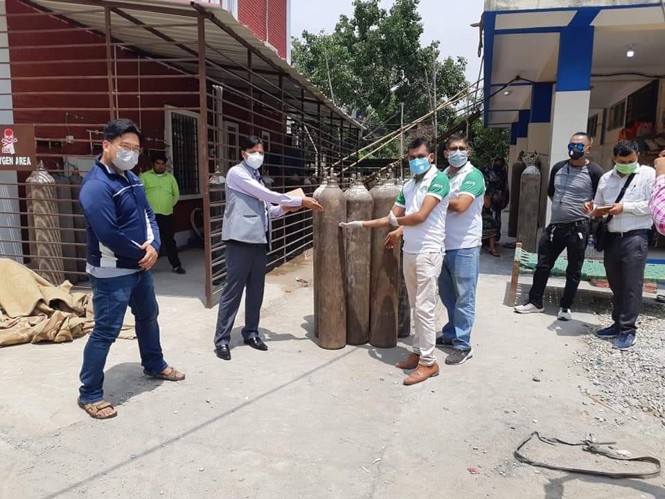 जेसिआई सिद्धार्थ द्वारा भिम अस्पताललाई अक्सिजन सिलिण्डर