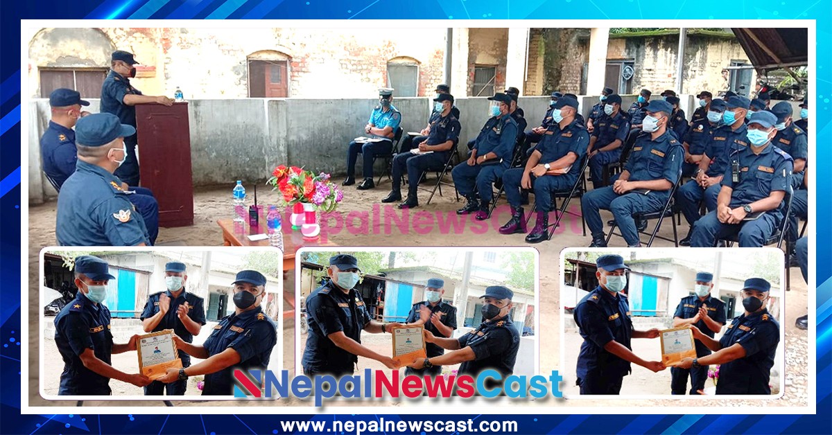 जेष्ठ महिनामा उत्कृष्ट कार्य गर्ने तीन प्रहरी इन्चार्ज पुरस्कृत 