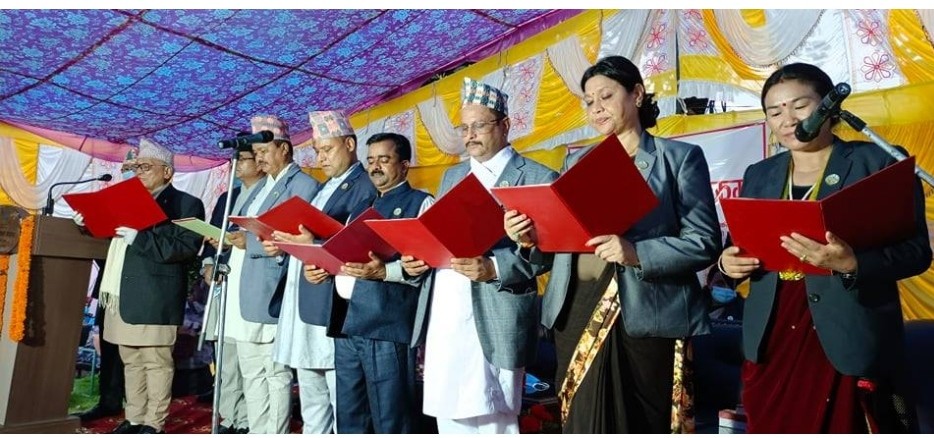 लुम्बिनी प्रदेश मुख्यमन्त्रीमा केसी, ७ मन्त्रीले लिए सपथ