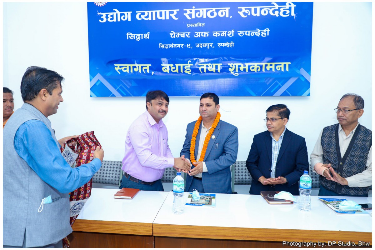 उद्योग व्यापार संगठनद्वारा मन्त्री खाँ र प्रमुख ढकाललाई स्वागत