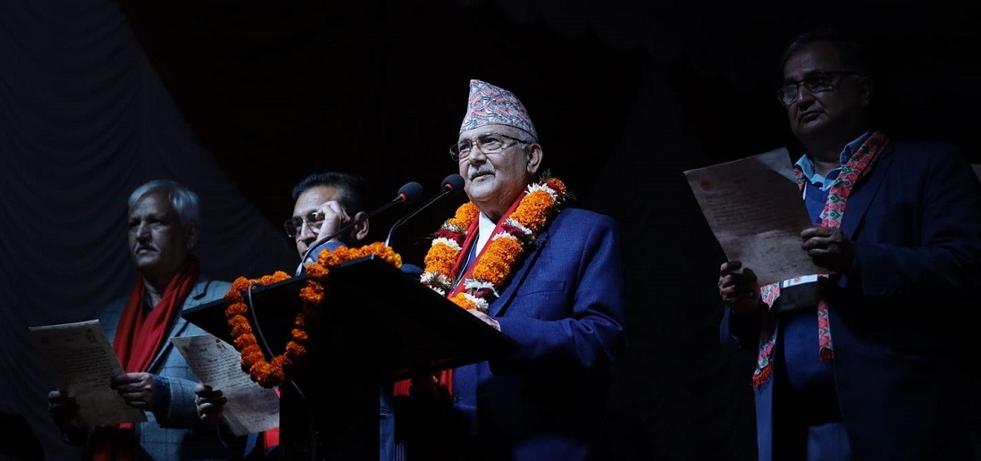 एमाले महाधिवेशन सकियो, दम्भ तथा अहंकार नदेखाउन नवनिर्वाचित पदाधिकारी र केन्द्रीय सदस्यहरुलाई अध्यक्ष ओलीको निर्देशन ।