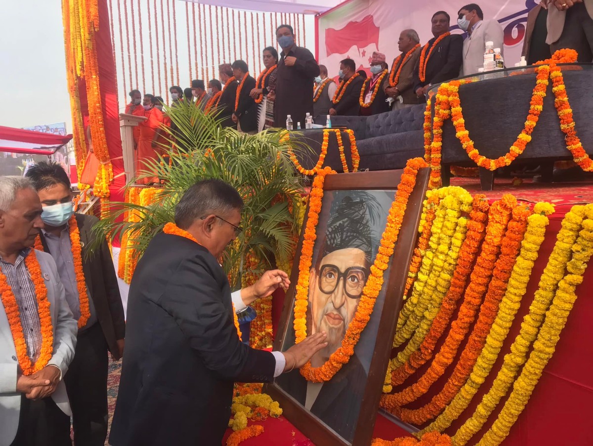 स्थानीय चुुनाव अगाडिनै भूमिहीनलाई लालपुर्जा बांड्छौ , गृहमन्त्री खाँण