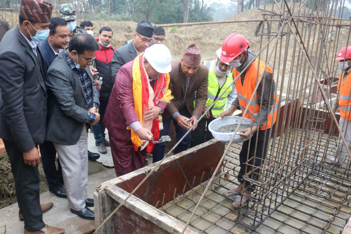 ३ अर्ब ५० करोडको लागतमा लुम्बिनीमा सडक, ढल, स्वागत गेट लगायतका कामहरु सुरु ।