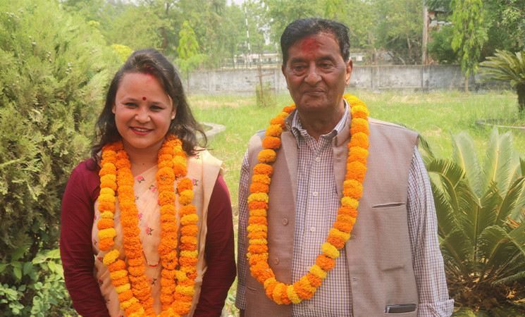 एमालेबाट सिद्धार्थनगरको मेयरमा बस्याल र उपमेयरमा अधिकारीद्वारा उम्मेदवारी दर्ता
