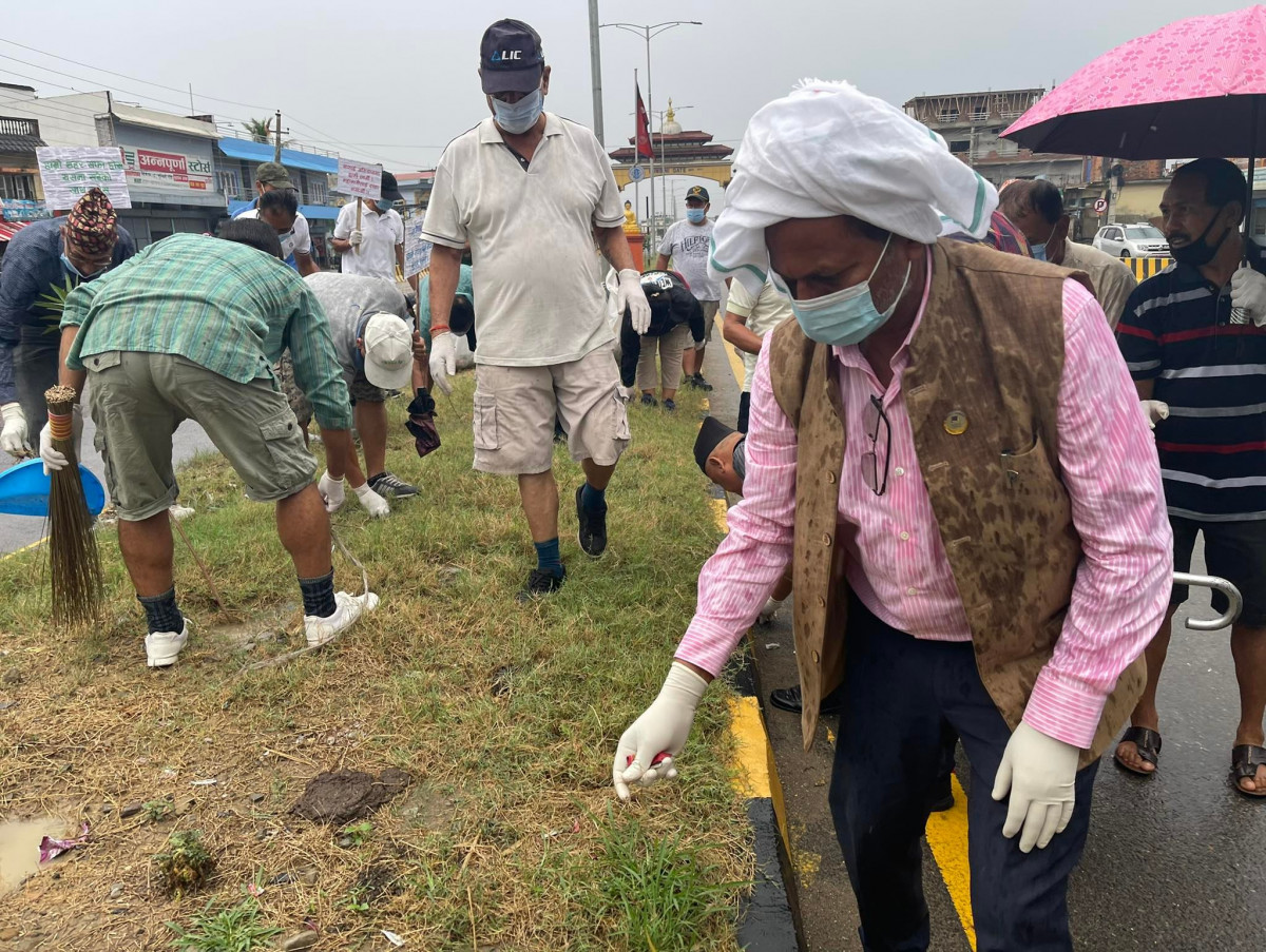 नेपाल भारत पुर्व सैनिक परिवार कल्याण संगठन भैरहवाद्धारा नगर सरसफाई तथा जनचेतना कार्यक्रम (फोटोफिचर)