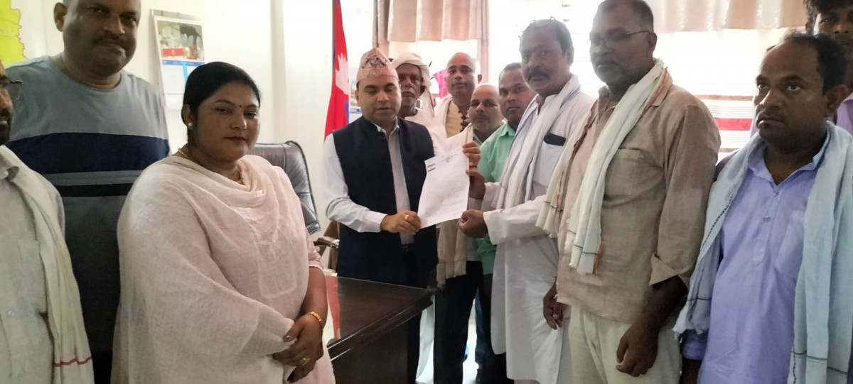 १३ बुँदे माग राख्दै लोसपा रुपन्देहीले प्रधानमन्त्रीलाई ज्ञापनपत्र बुझायो