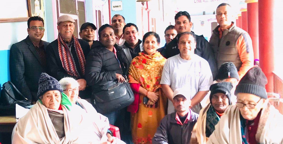 लुम्बिनी ईट्टा उद्योग व्यवसायी संघद्वारा ज्येष्ठ नागरिकलाई सम्मान