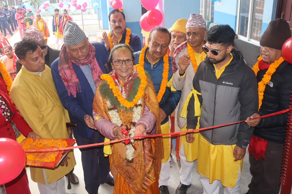 रुपन्देही लीलाराम न्यौपाने माविलाई पाँचकोठे भवन हस्तान्तरण