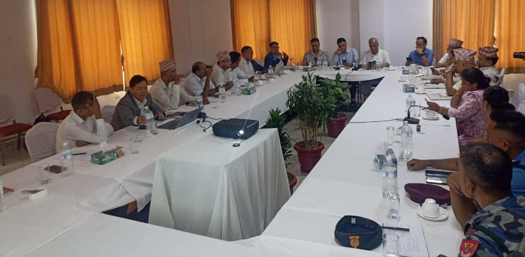 सार्वजनिक लेखा समितिकाे टाेलीद्वारा लुम्बिनी भ्रमण