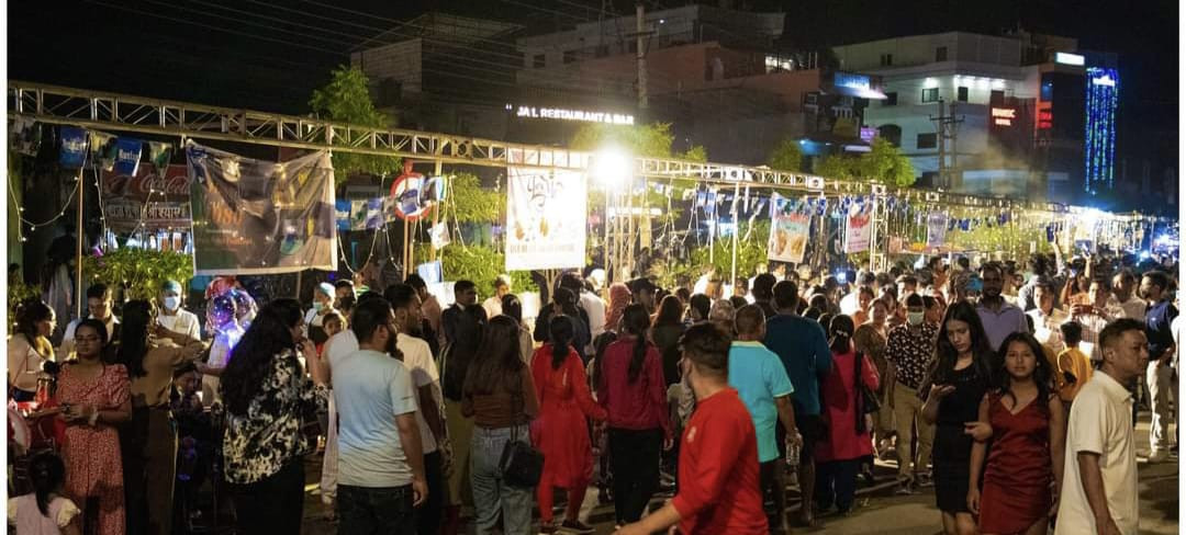 होटल तथा रेस्टुरेन्ट व्यवसायी संगठनको आयोजनामा सिद्धार्थ सडक खाना महोत्सव सम्पन्न (फोटो फिचर)