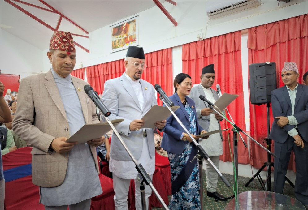 कर्णाली सरकारमा कांग्रेस सहभागी, ४ मन्त्रीले लिए सपथ