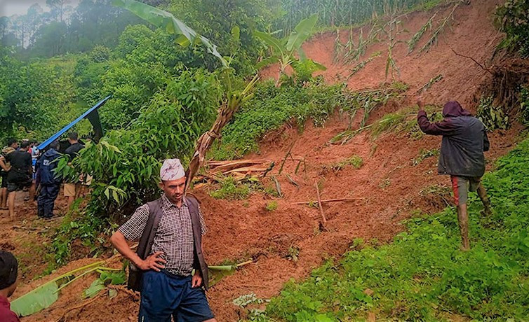भूकम्प पीडितको अस्थायी टहरामा पहिरो, एकै परिवारका ३ जनाको मृत्यु