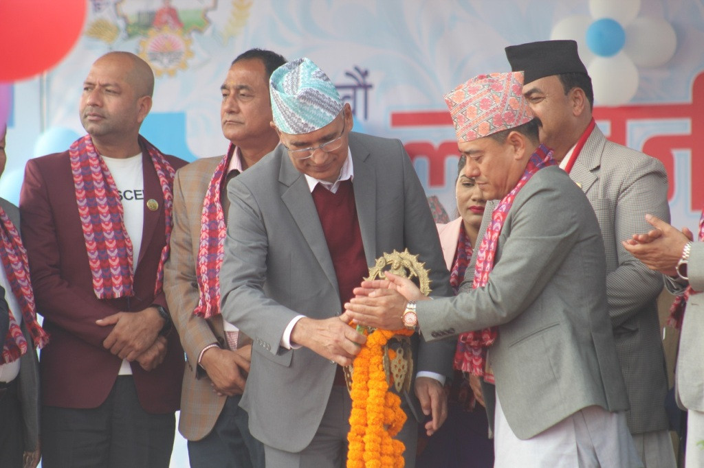 अर्थतन्त्रमा देखिएका समस्या समाधान गरी मुलुकलाई चलायमान गराउँछौंः अर्थमन्त्री पौडेल