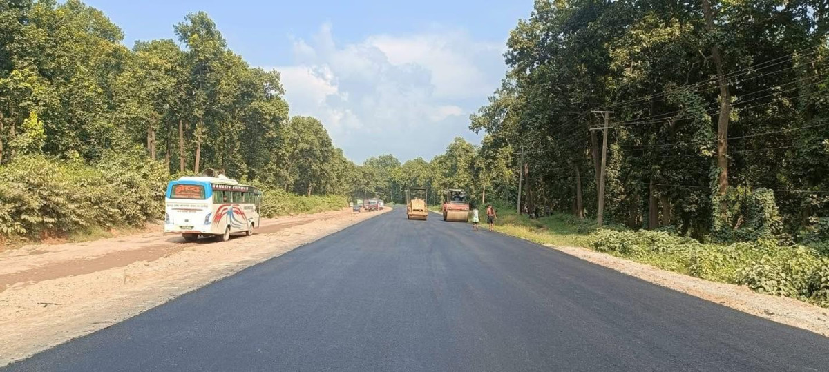 निर्माणाधिन नारायणगढ बुटवल सडक (तस्विरहरू)
