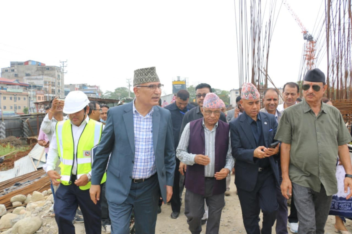 लुम्बिनी प्रादेशिक अस्पतालको भवन निर्माणमा तीव्र प्रगति, अर्थमन्त्री पौडेलद्वारा निरीक्षण