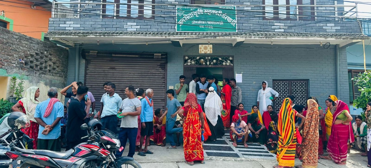 खाध मल वितरणमा अनियमितताको आरोप, किसान आन्दोलित