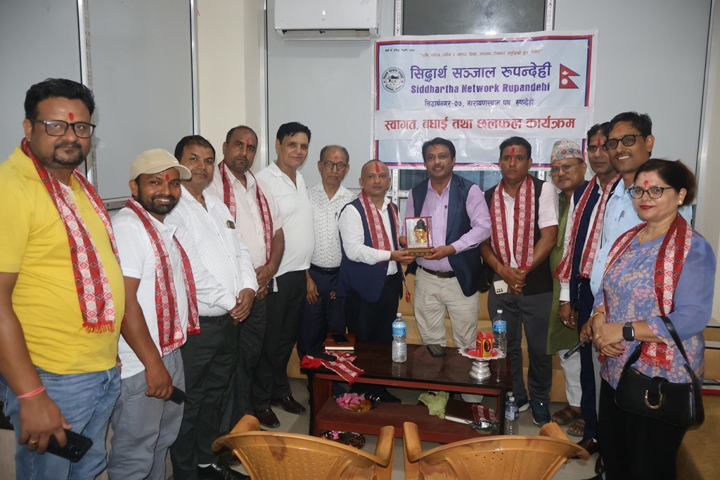 भैरहवा भन्सारमा चेकजाँच प्रक्रिया झन्झटिलो र समय लाग्ने भएको भन्दै व्यवसायीको असन्तुष्टि