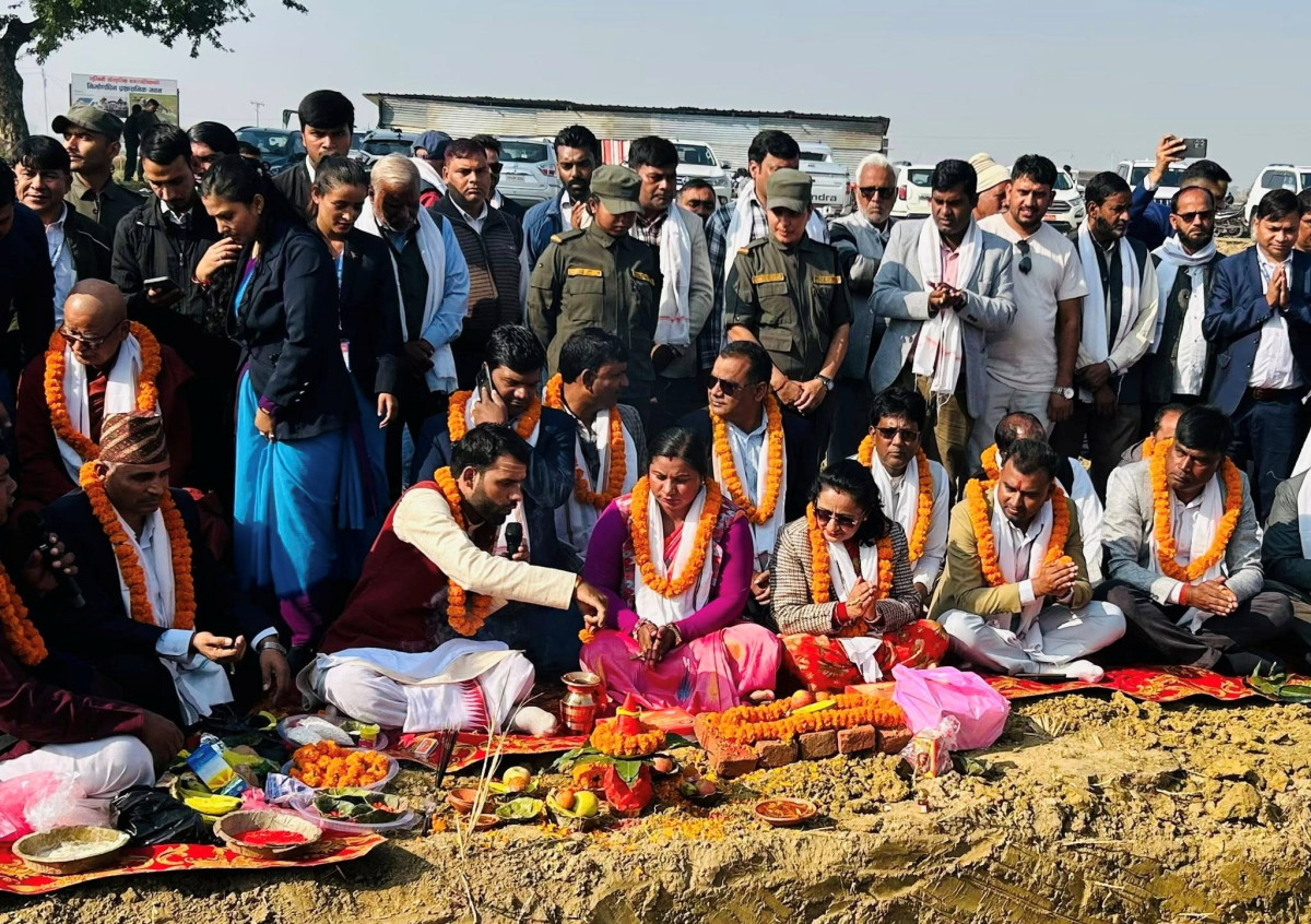 २५ करोड ७० लाखको लागतमा बन्ने लुम्बिनी सांस्कृतिक नगरपालिकाको प्रशासनिक भवनको शिलन्यास